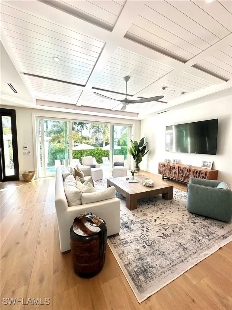 783 11th Avenue S Naples FL 34102