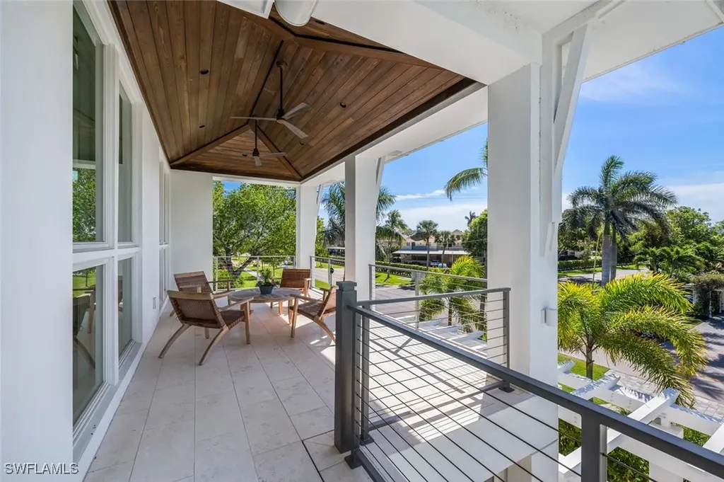 783 11th Avenue S Naples FL 34102