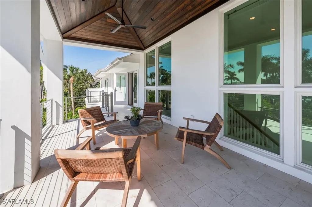 783 11th Avenue S Naples FL 34102
