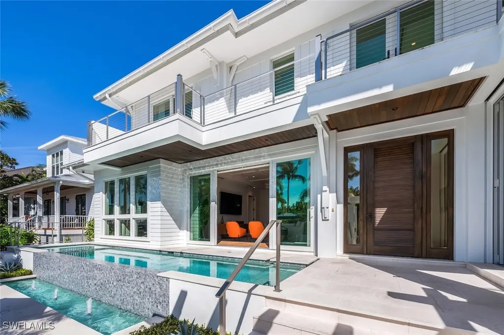 783 11th Avenue S Naples FL 34102