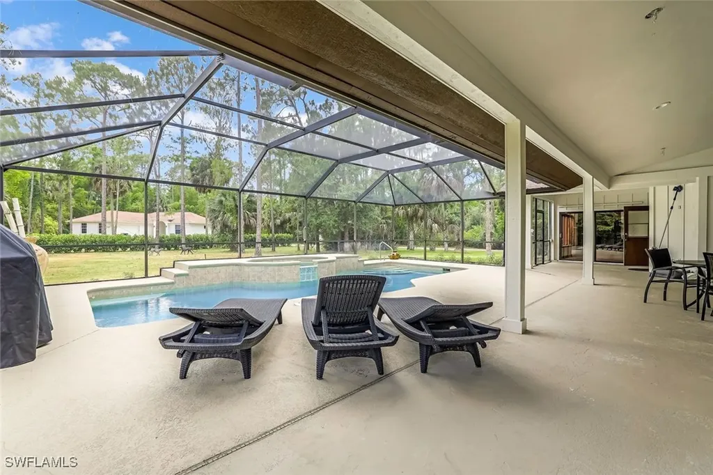 5752 Bur Oaks Lane Naples FL 34119
