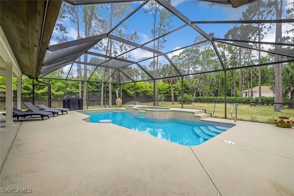 5752 Bur Oaks Lane Naples FL 34119