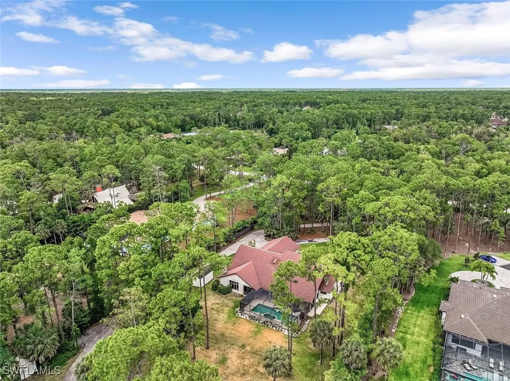 5752 Bur Oaks Lane Naples FL 34119