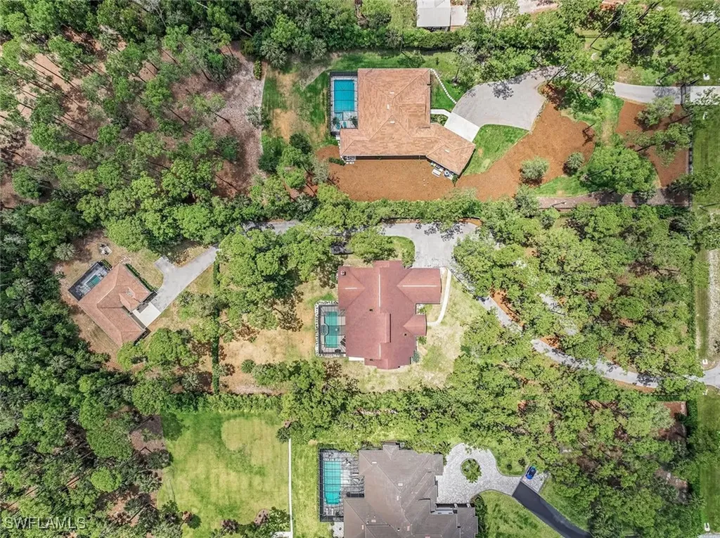 5752 Bur Oaks Lane Naples FL 34119