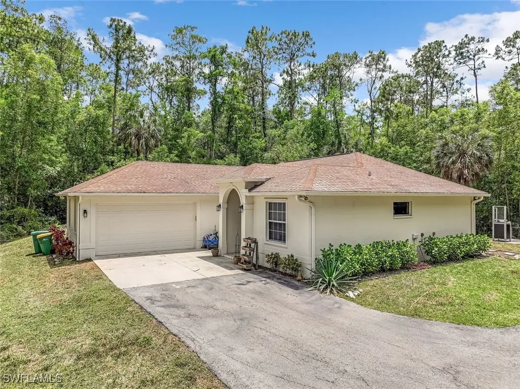 5752 Bur Oaks Lane Naples FL 34119