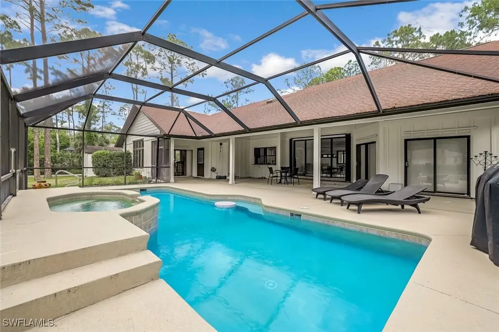 5752 Bur Oaks Lane Naples FL 34119