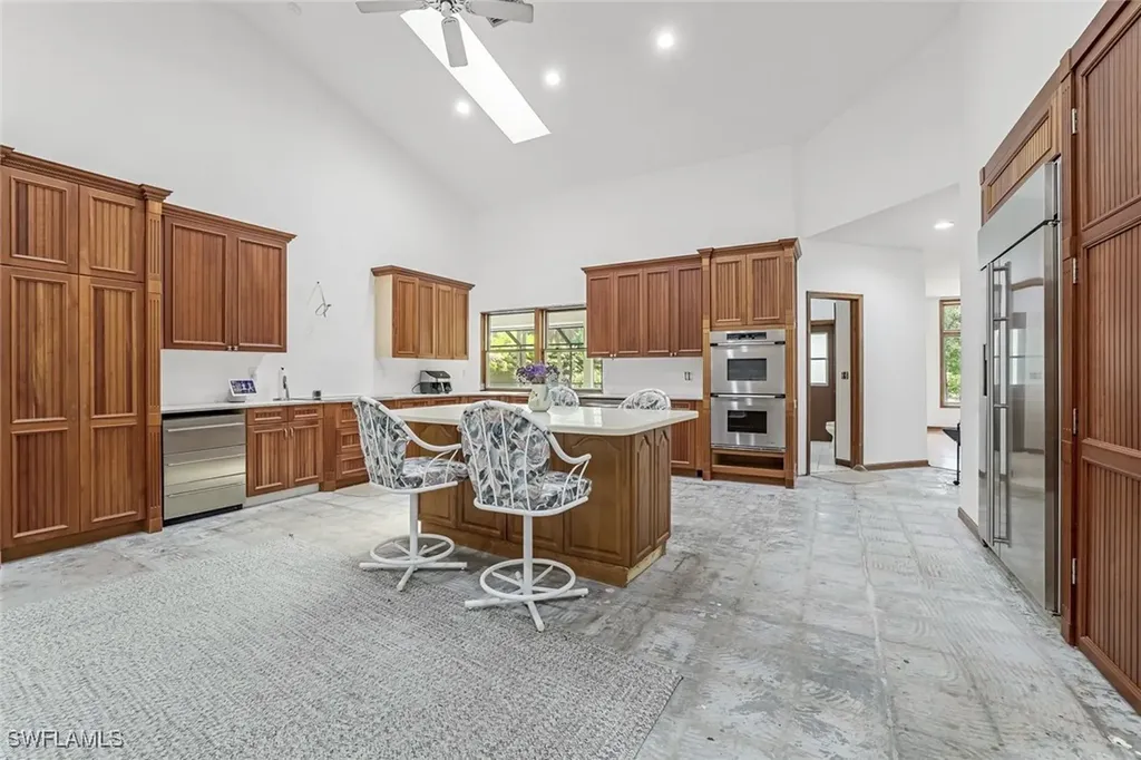 5752 Bur Oaks Lane Naples FL 34119