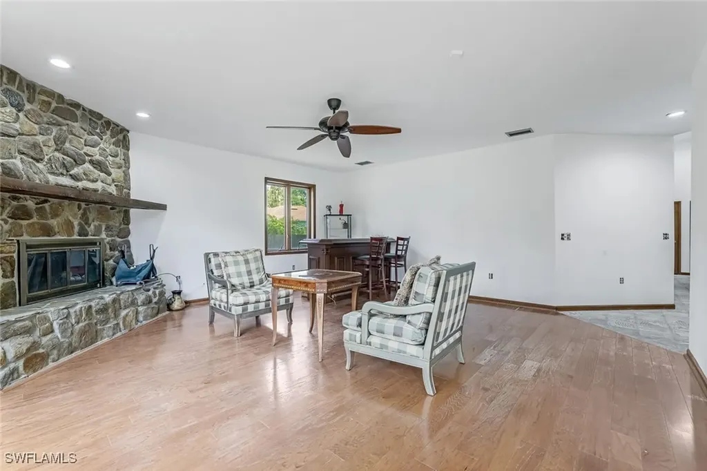 5752 Bur Oaks Lane Naples FL 34119