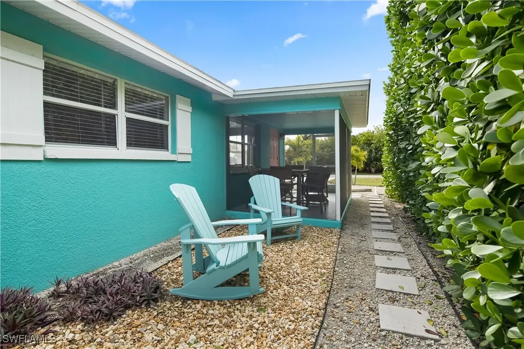 807 106th Avenue N Naples FL 34108