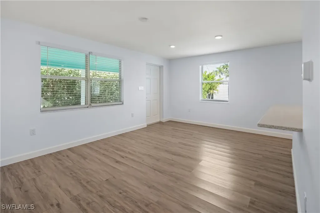 807 106th Avenue N Naples FL 34108