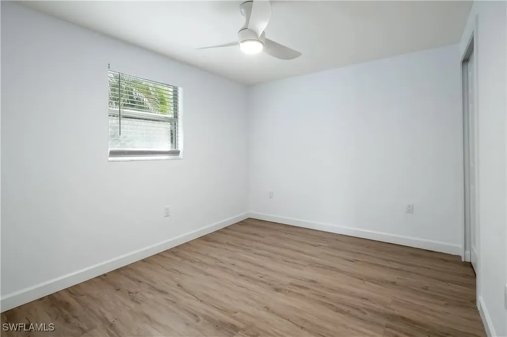 807 106th Avenue N Naples FL 34108
