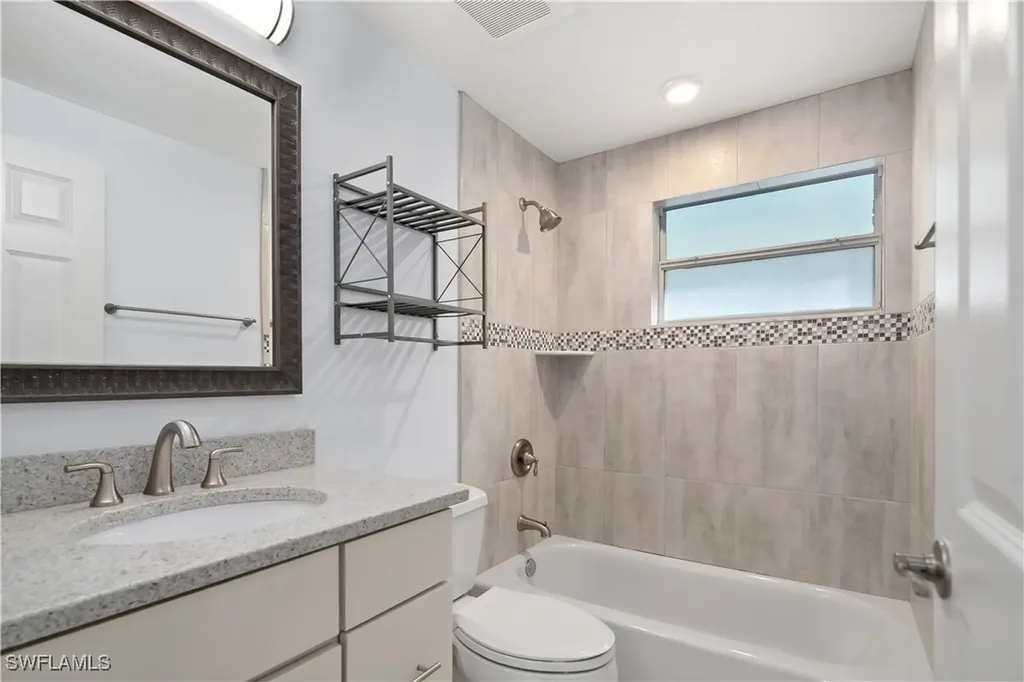 807 106th Avenue N Naples FL 34108