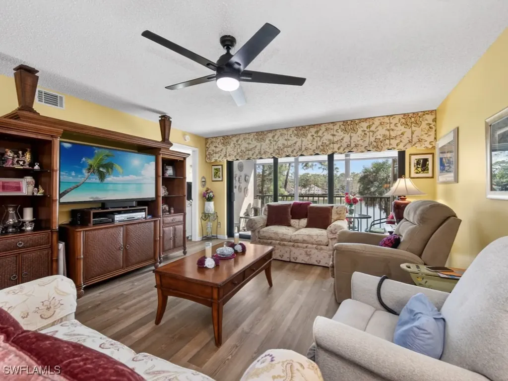 5792 Deauville Circle Naples FL 34112