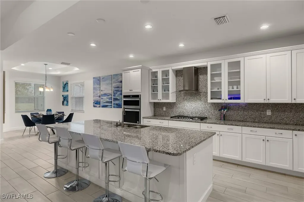 8880 Redonda Drive Naples FL 34114