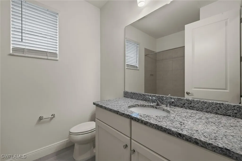 8880 Redonda Drive Naples FL 34114
