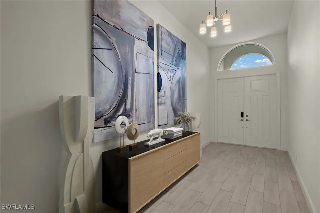 8880 Redonda Drive Naples FL 34114