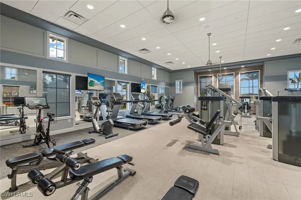 8880 Redonda Drive Naples FL 34114