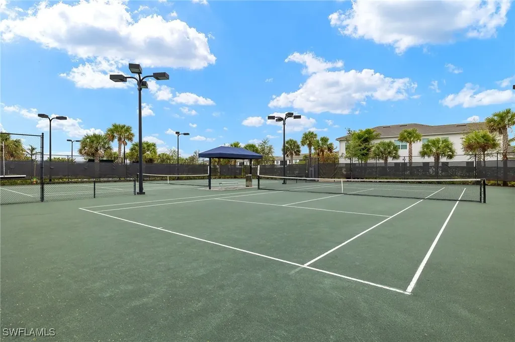 8880 Redonda Drive Naples FL 34114