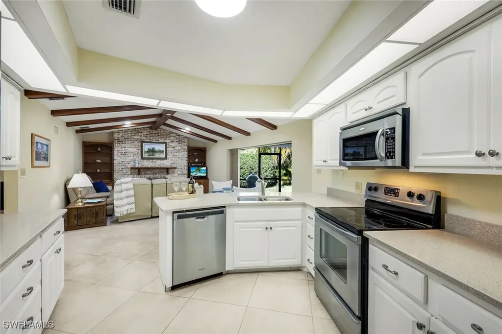 2383 Mayfield Court Naples FL 34105