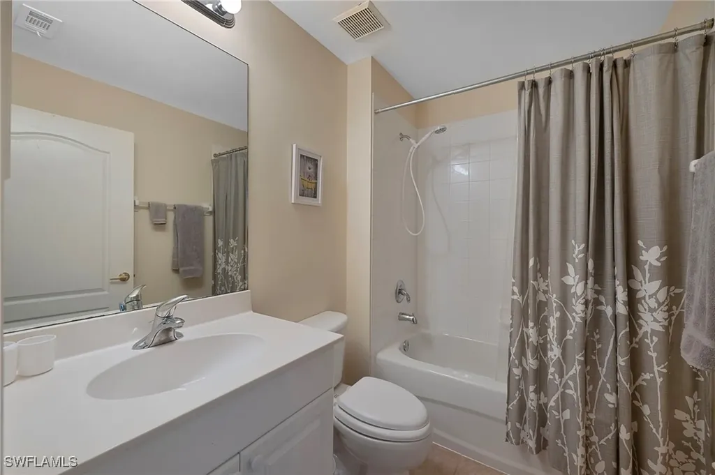 3340 Grand Cypress Drive Naples FL 34119