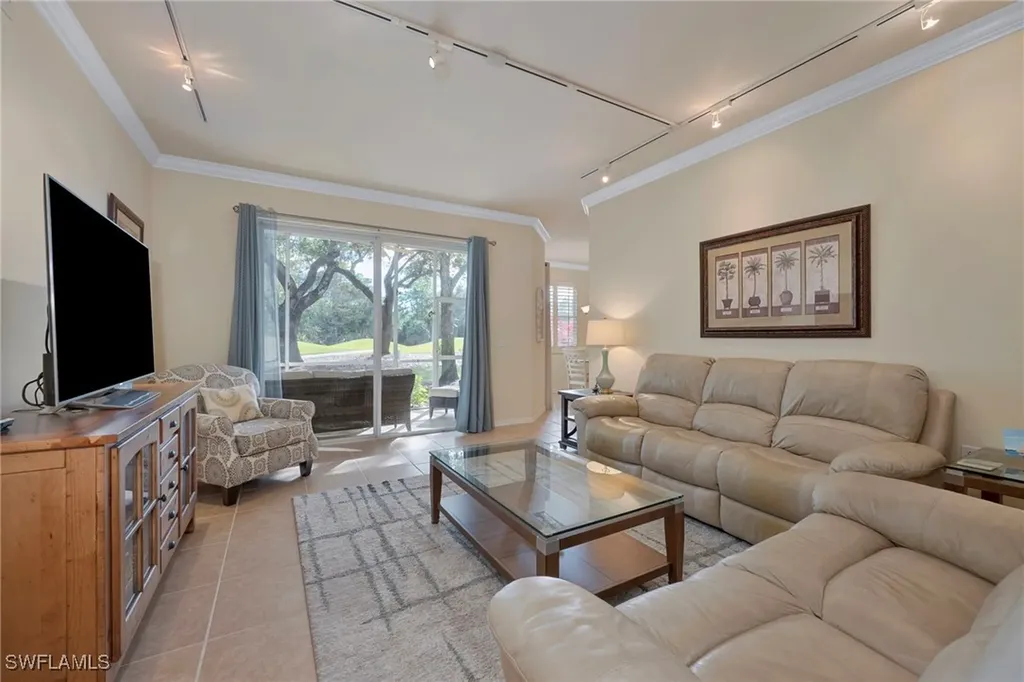 3340 Grand Cypress Drive Naples FL 34119