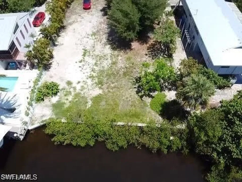 3200 Stabile Road St. James City FL 33956