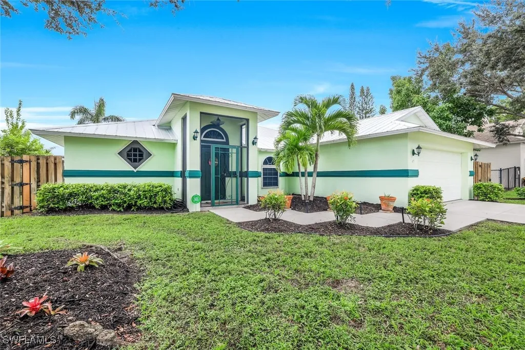 45 Wickliffe Drive Naples FL 34110