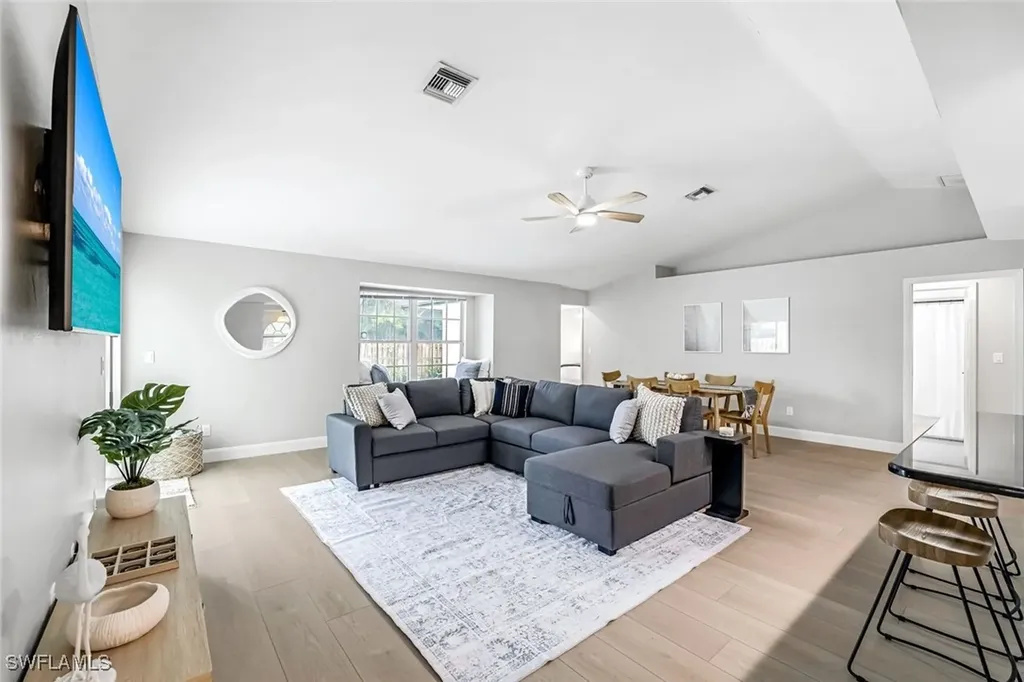 45 Wickliffe Drive Naples FL 34110