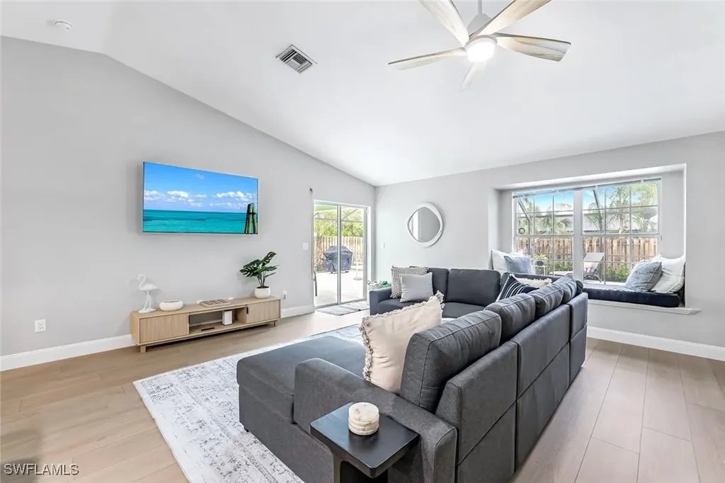 45 Wickliffe Drive Naples FL 34110