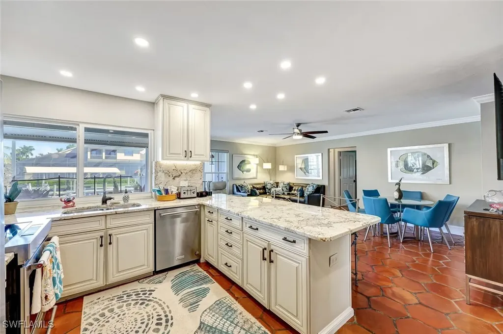 911 Giralda Court Marco Island FL 34145