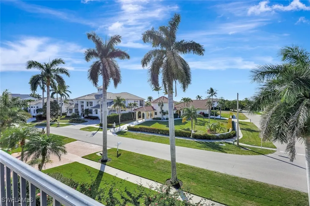 911 Giralda Court Marco Island FL 34145