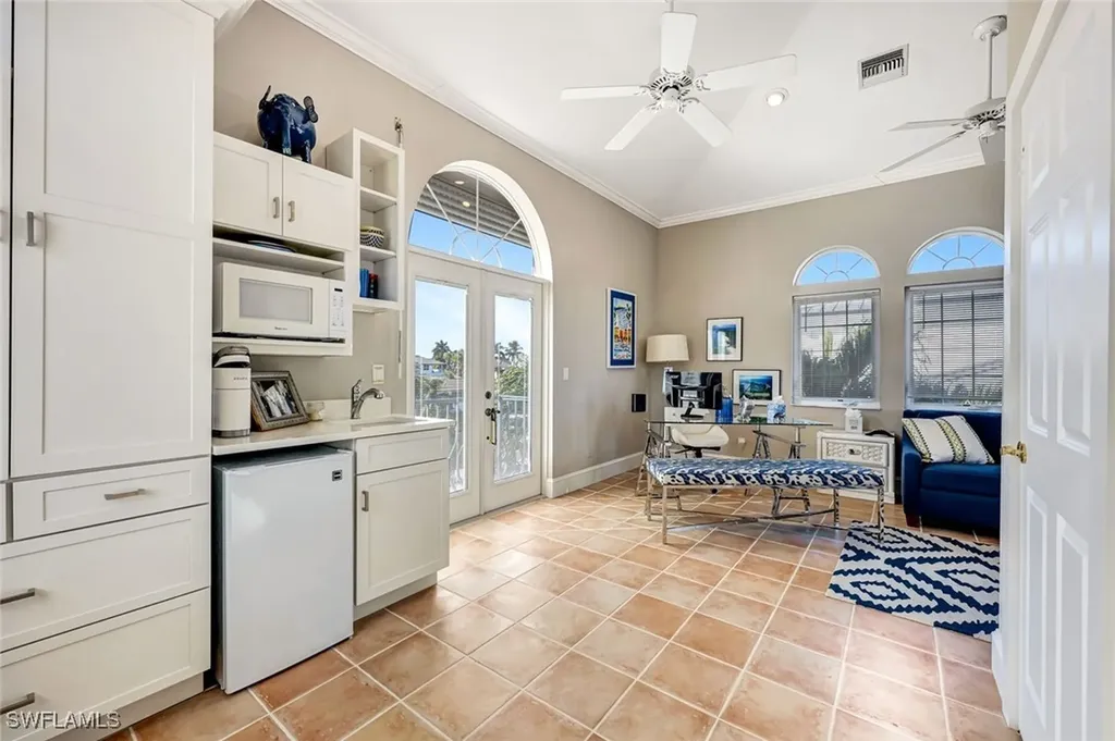911 Giralda Court Marco Island FL 34145