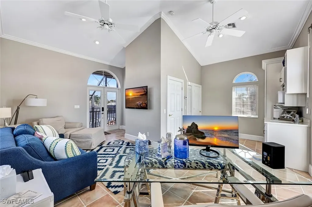 911 Giralda Court Marco Island FL 34145