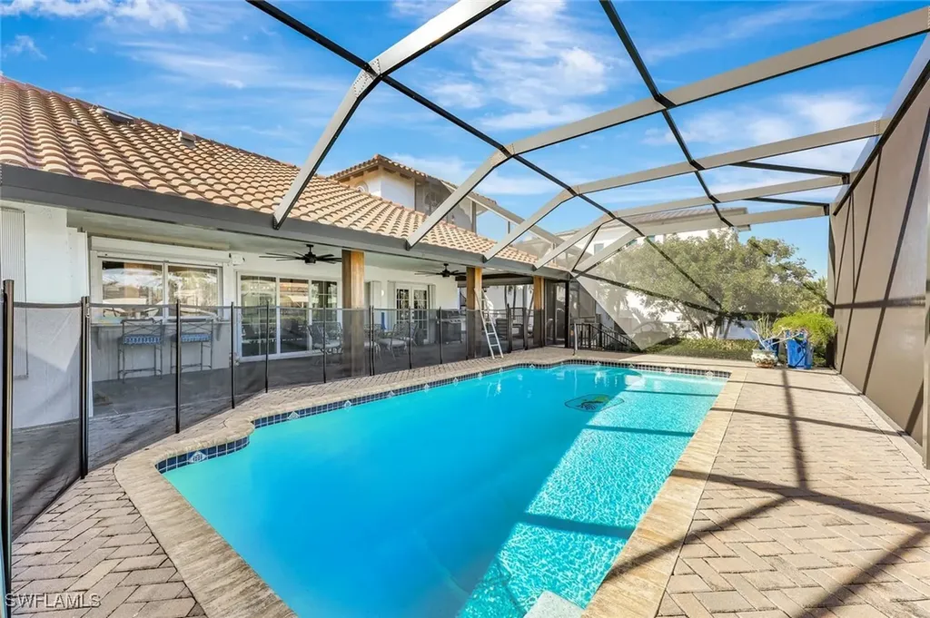 911 Giralda Court Marco Island FL 34145