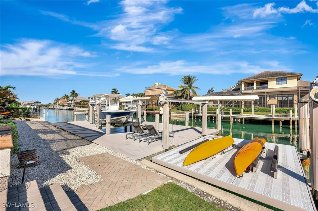 911 Giralda Court Marco Island FL 34145