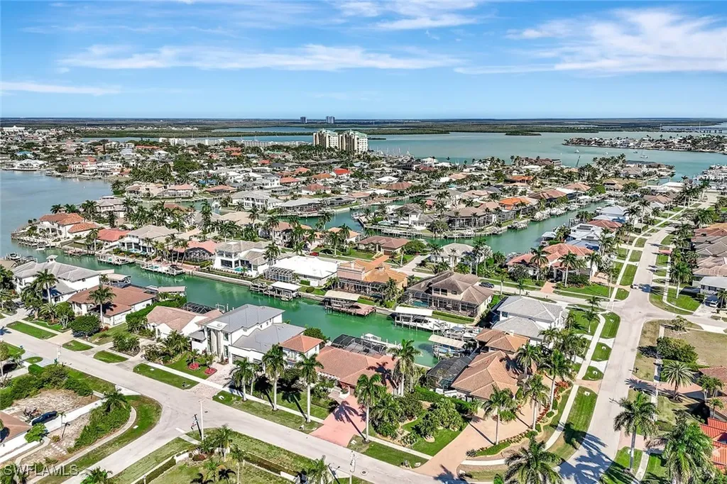 911 Giralda Court Marco Island FL 34145