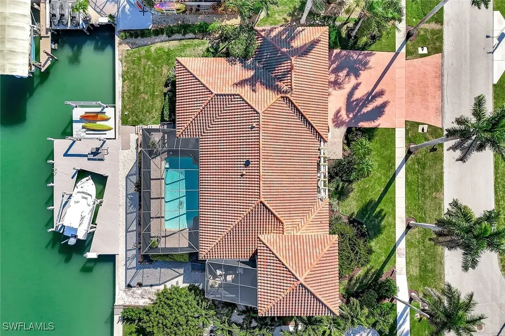 911 Giralda Court Marco Island FL 34145