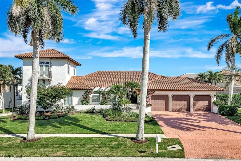 911 Giralda Court Marco Island FL 34145