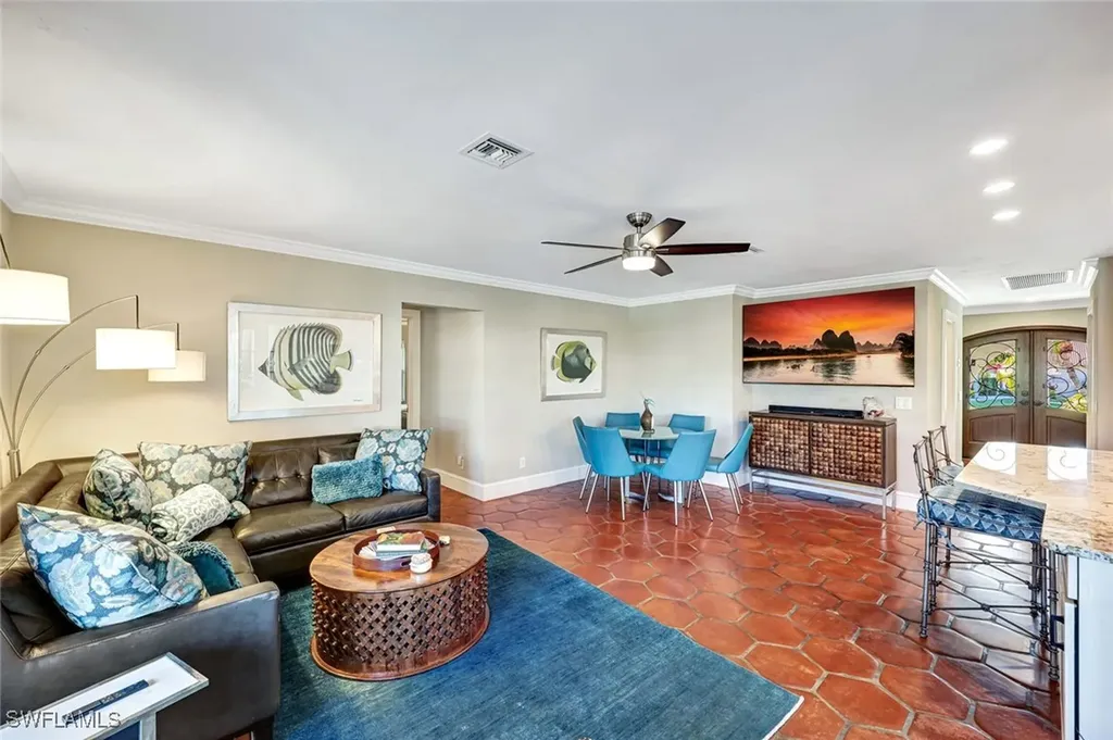 911 Giralda Court Marco Island FL 34145
