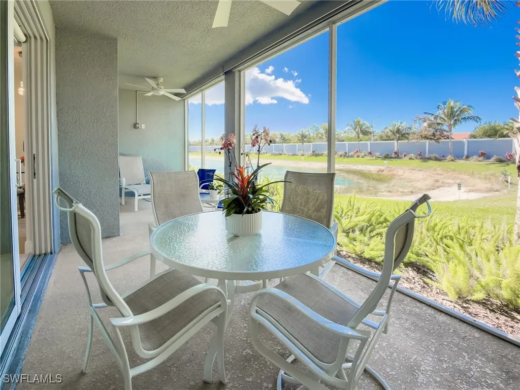 2543 Seychelles Drive Naples FL 34112