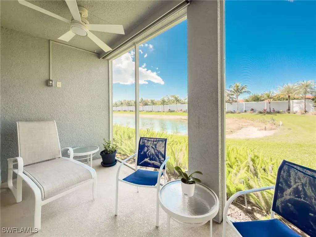 2543 Seychelles Drive Naples FL 34112