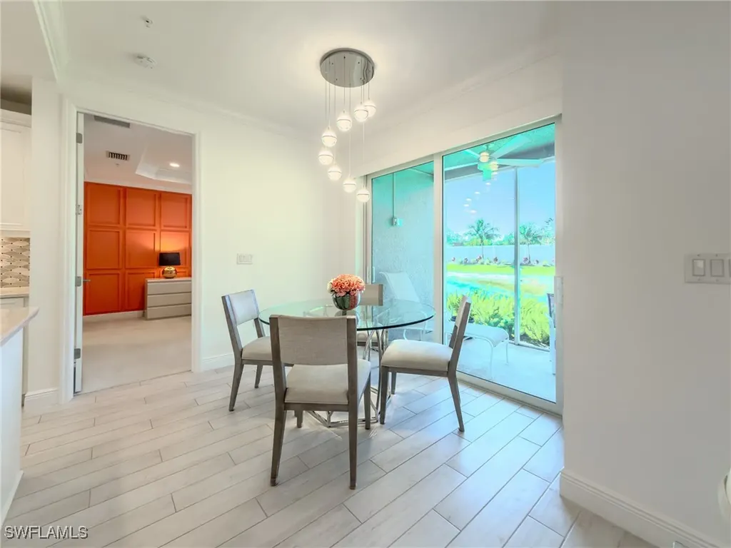 2543 Seychelles Drive Naples FL 34112