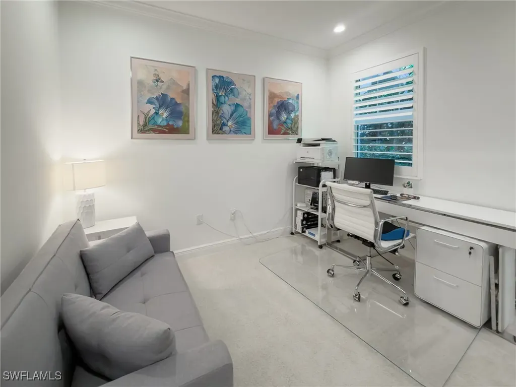 2543 Seychelles Drive Naples FL 34112