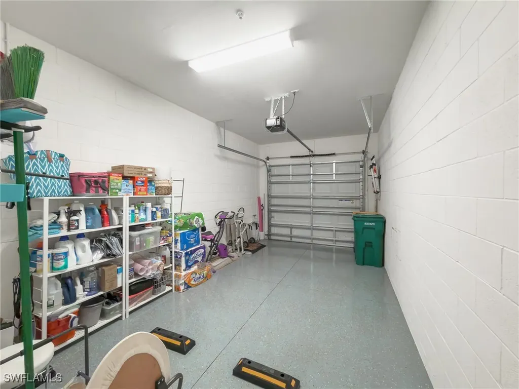 2543 Seychelles Drive Naples FL 34112