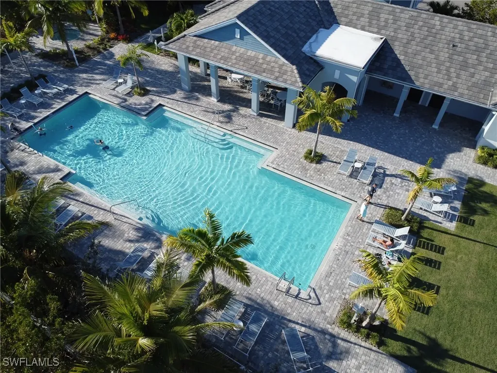 2543 Seychelles Drive Naples FL 34112