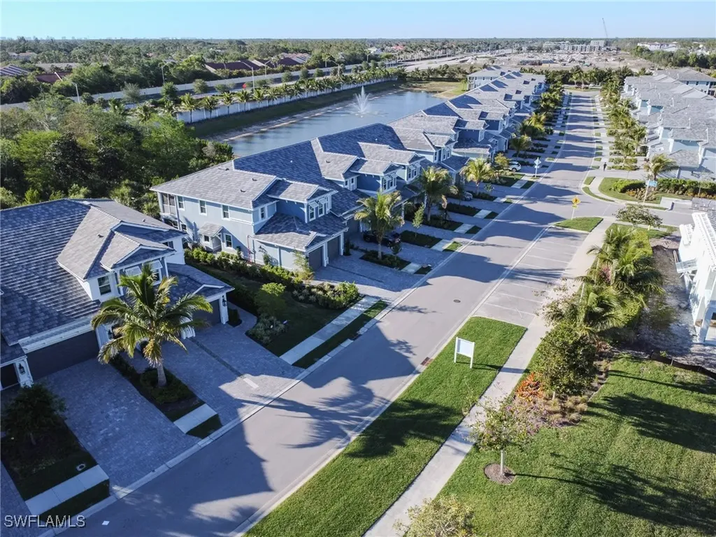 2543 Seychelles Drive Naples FL 34112