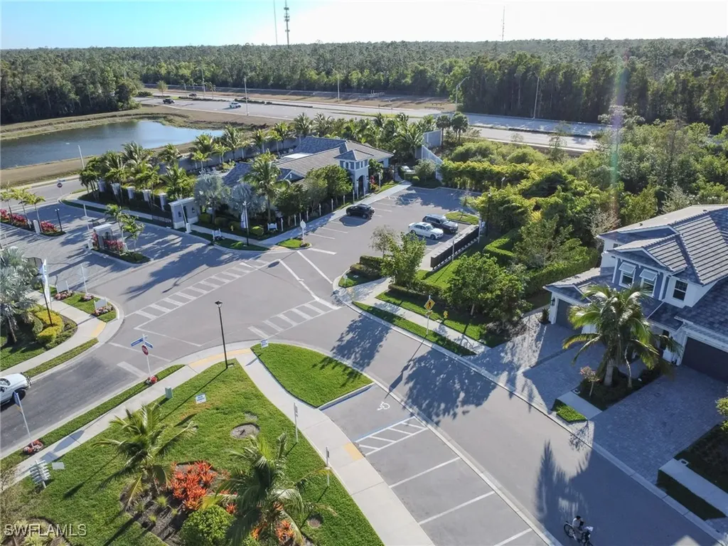 2543 Seychelles Drive Naples FL 34112