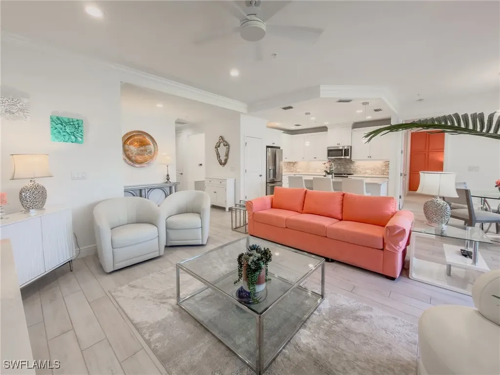 2543 Seychelles Drive Naples FL 34112