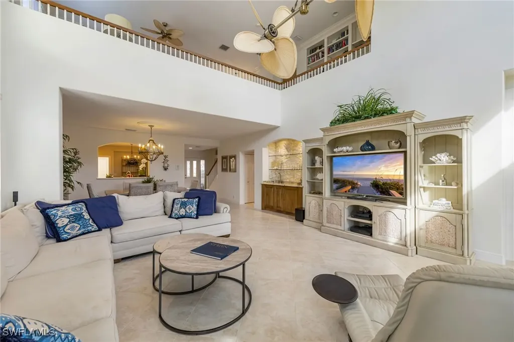 6012 Fairway Court Naples FL 34110