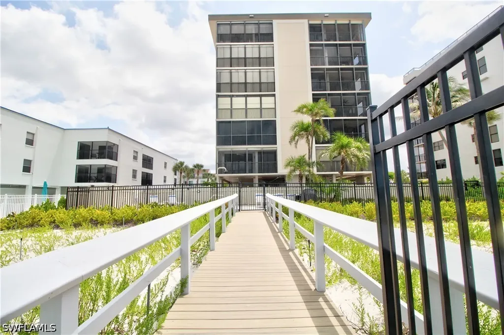 9415 Gulf Shore Drive Naples FL 34108